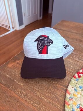 New Era NFL Atlanta Falcons Heather Gray & Black Cap